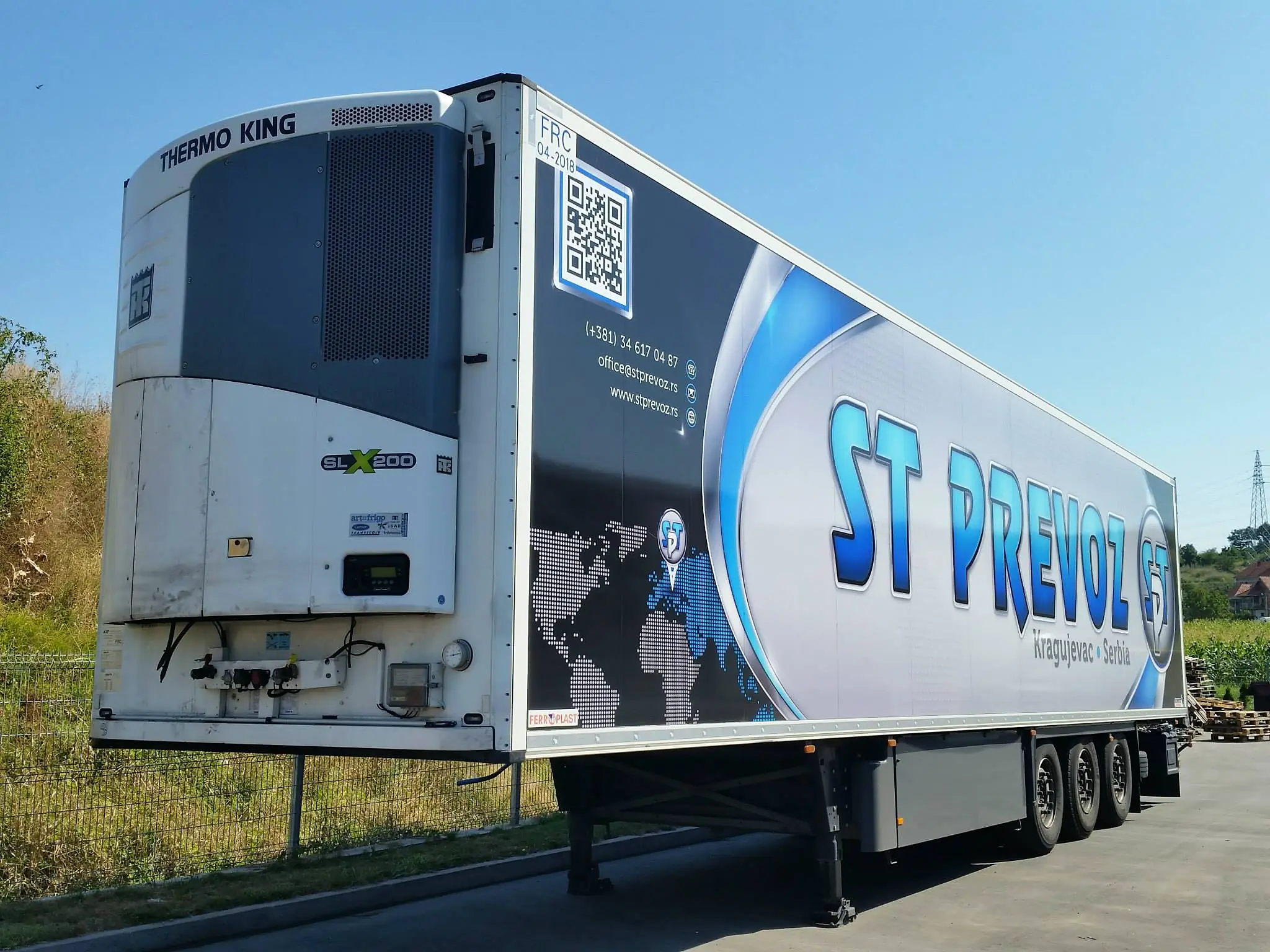 Poluprikolica hladnjača ST PREVOZ sa rashladnim agregatom Thermo King